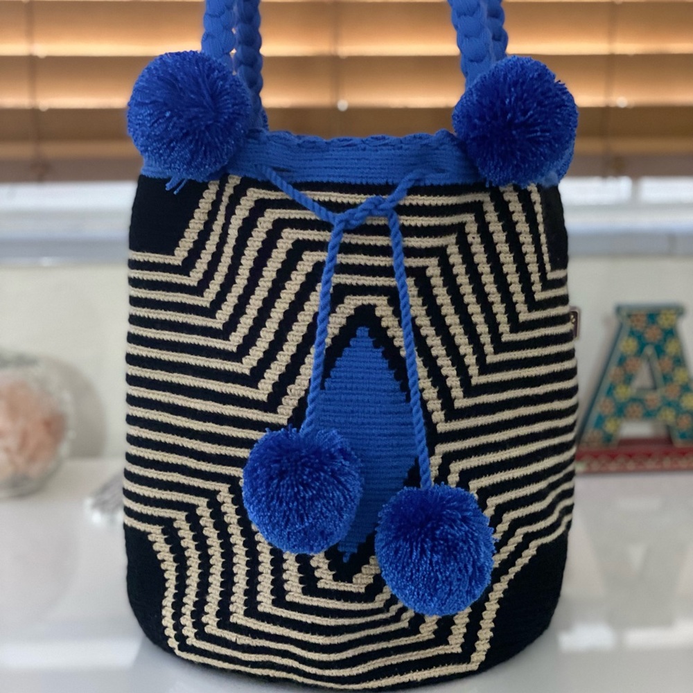 Colombian Wayuu Mochila Boho Shoulder Bucket blue and black handmade Bag